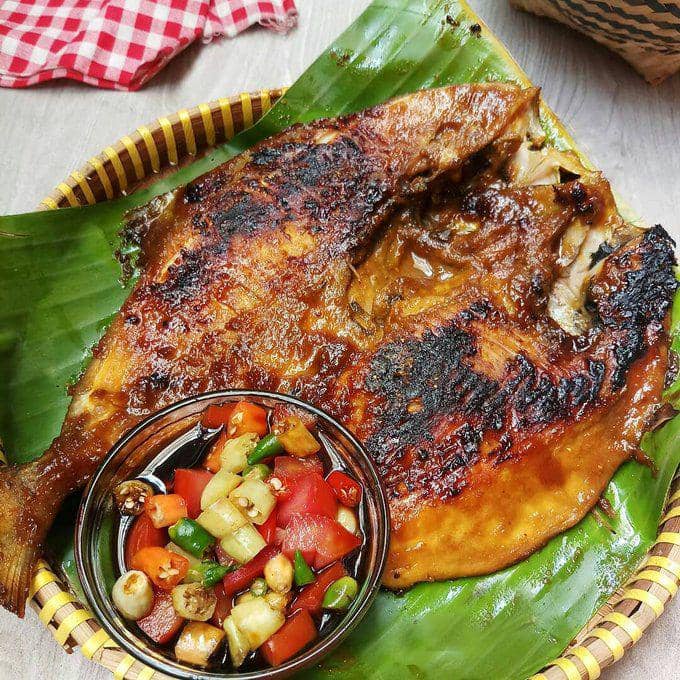 Savor Cilacap Nights at Warung Johar, Where Sea Breeze Meets Delicious Meals